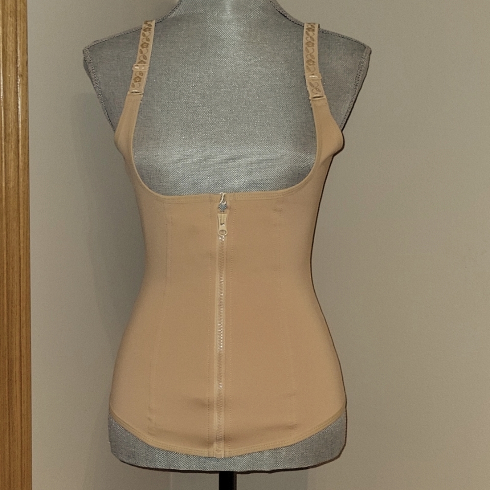 New without tag Large shapewear